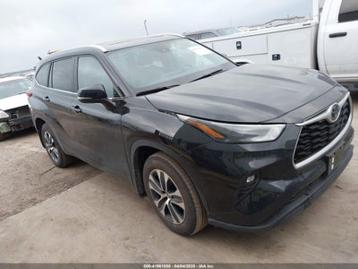 TOYOTA HIGHLANDER 2023