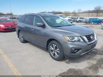 NISSAN PATHFINDER 2017