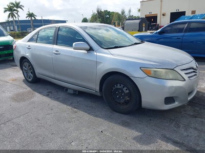 TOYOTA CAMRY 2010