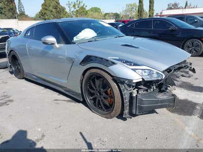 NISSAN GT-R 2009