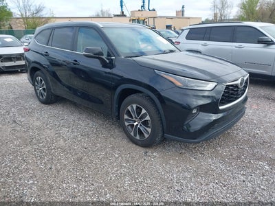 TOYOTA HIGHLANDER 2023