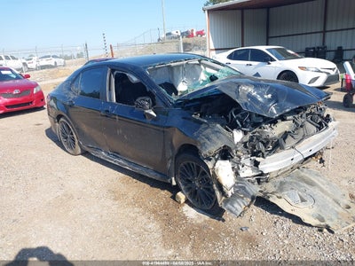 TOYOTA CAMRY 2019