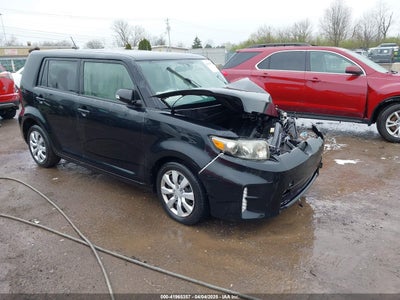 SCION XB 2013