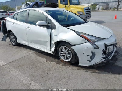 TOYOTA PRIUS 2016