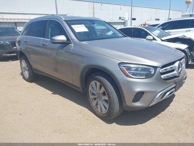 MERCEDES-BENZ GLC 300 2020