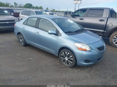 TOYOTA YARIS 2010