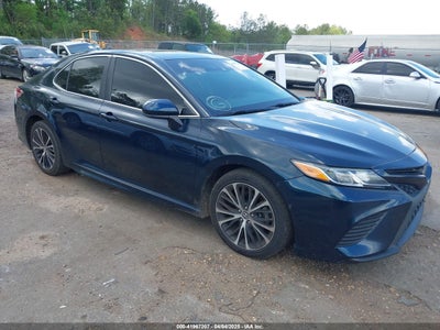 TOYOTA CAMRY 2018