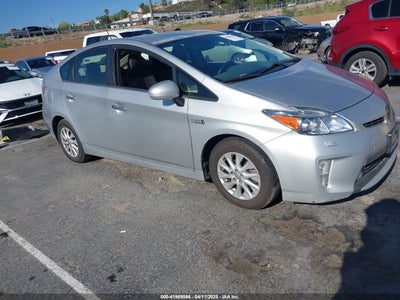 TOYOTA PRIUS PLUG-IN 2012