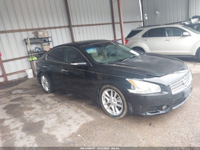 NISSAN MAXIMA 2011
