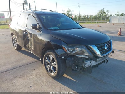 NISSAN PATHFINDER 2017