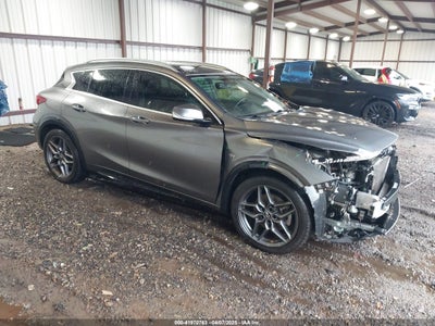 INFINITI QX30 2017