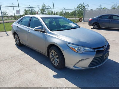 TOYOTA CAMRY 2017