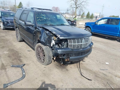 LINCOLN NAVIGATOR 2014