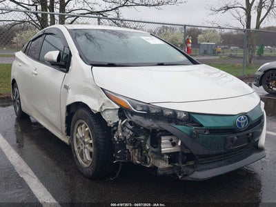 TOYOTA PRIUS PRIME 2017