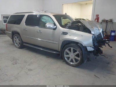 CADILLAC ESCALADE ESV 2013