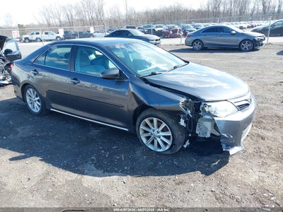 TOYOTA CAMRY 2013