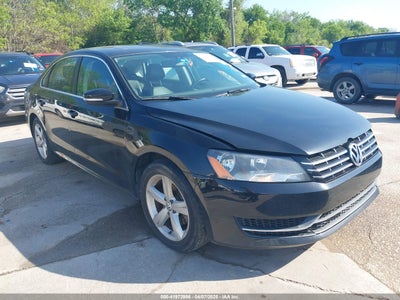 VOLKSWAGEN PASSAT 2013