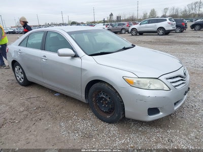 TOYOTA CAMRY 2011
