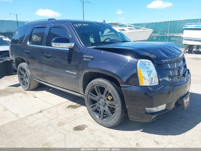 CADILLAC ESCALADE 2014