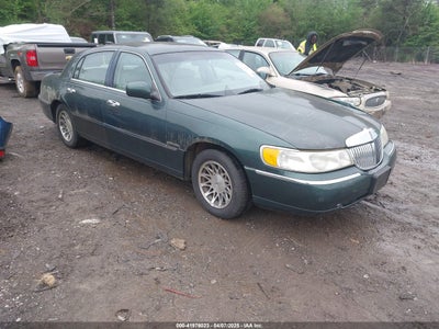 LINCOLN TOWN CAR 2000
