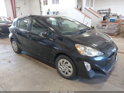 TOYOTA PRIUS C 2016