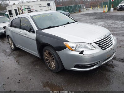 CHRYSLER 200 2012