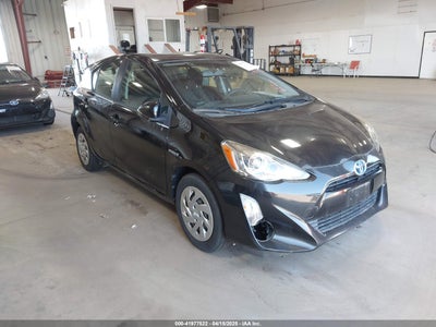 TOYOTA PRIUS C 2016