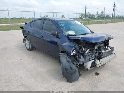 NISSAN VERSA 2013