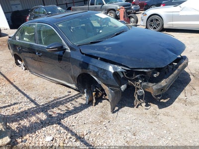 VOLKSWAGEN PASSAT 2012