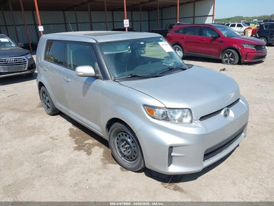 SCION XB 2012
