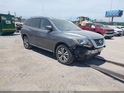 NISSAN PATHFINDER 2017