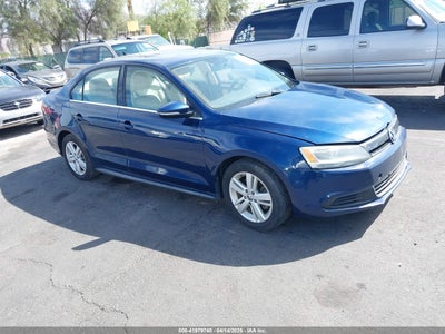 VOLKSWAGEN JETTA HYBRID 2013