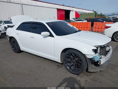 CHRYSLER 300 2019