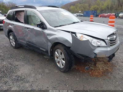 SUBARU OUTBACK 2012