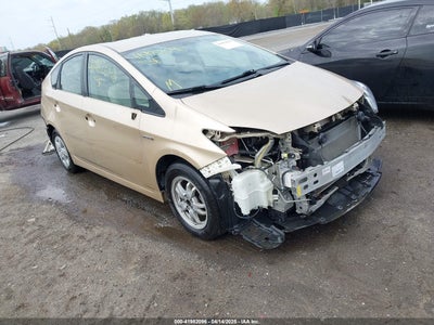 TOYOTA PRIUS 2011