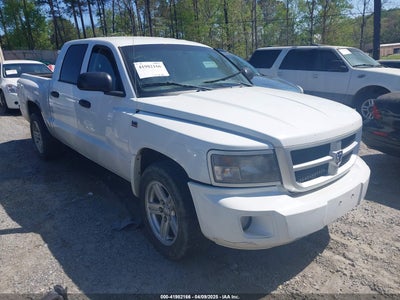RAM DAKOTA 2011