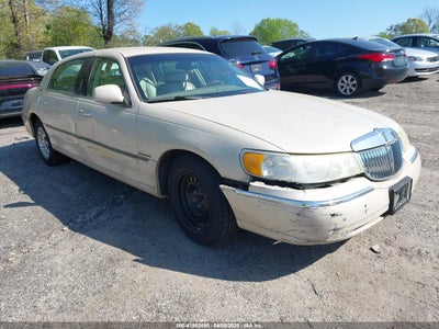 LINCOLN TOWN CAR 2002