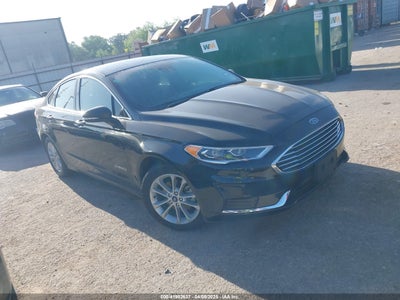 FORD FUSION HYBRID 2019