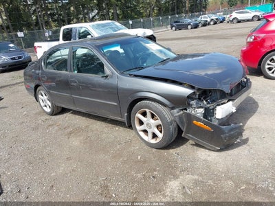 NISSAN MAXIMA 2000