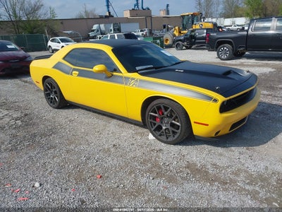 DODGE CHALLENGER 2017