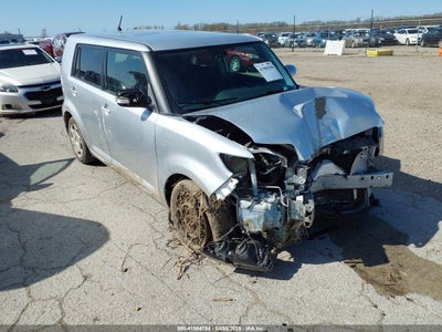 SCION XB 2012