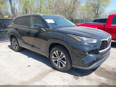 TOYOTA HIGHLANDER 2023