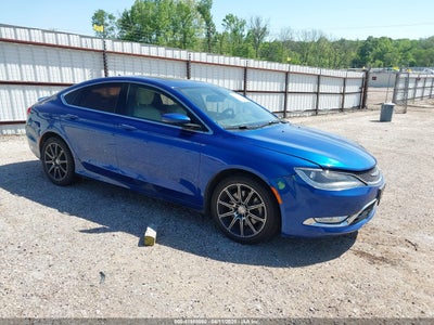 CHRYSLER 200 2015