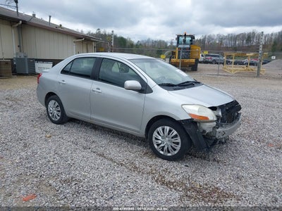 TOYOTA YARIS 2011