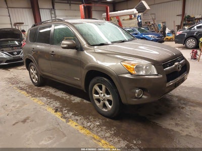 TOYOTA RAV4 2011