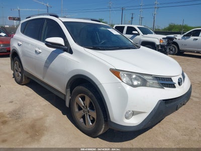 TOYOTA RAV4 2015
