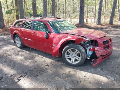 DODGE MAGNUM 2005