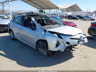 TOYOTA PRIUS 2016