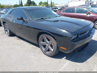 DODGE CHALLENGER 2013