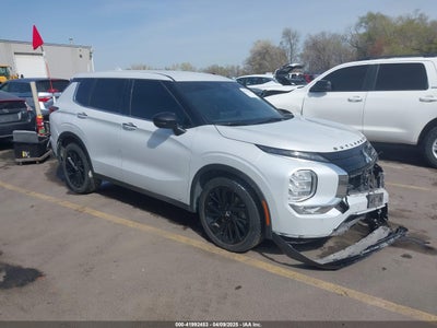 MITSUBISHI OUTLANDER 2023